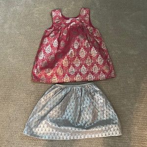 Peek 2 piece set with tags